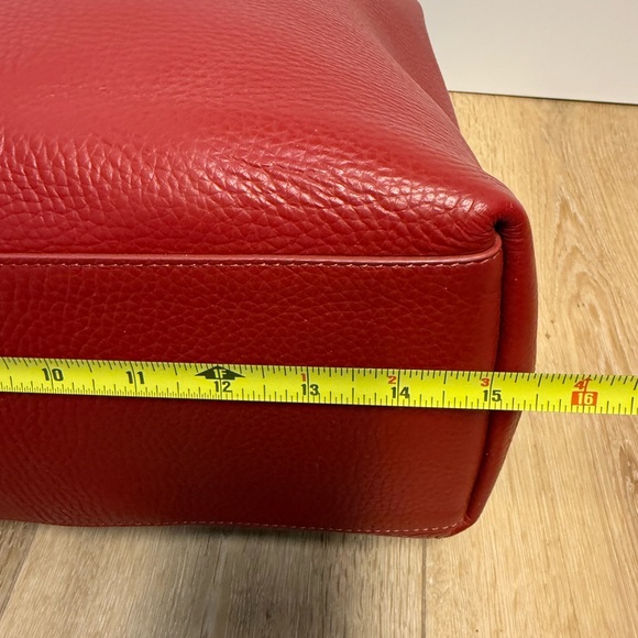 Cuyana Classic Structured Tote Large Red Pebbled Leather Minimalist Bag - Picture 15 of 16